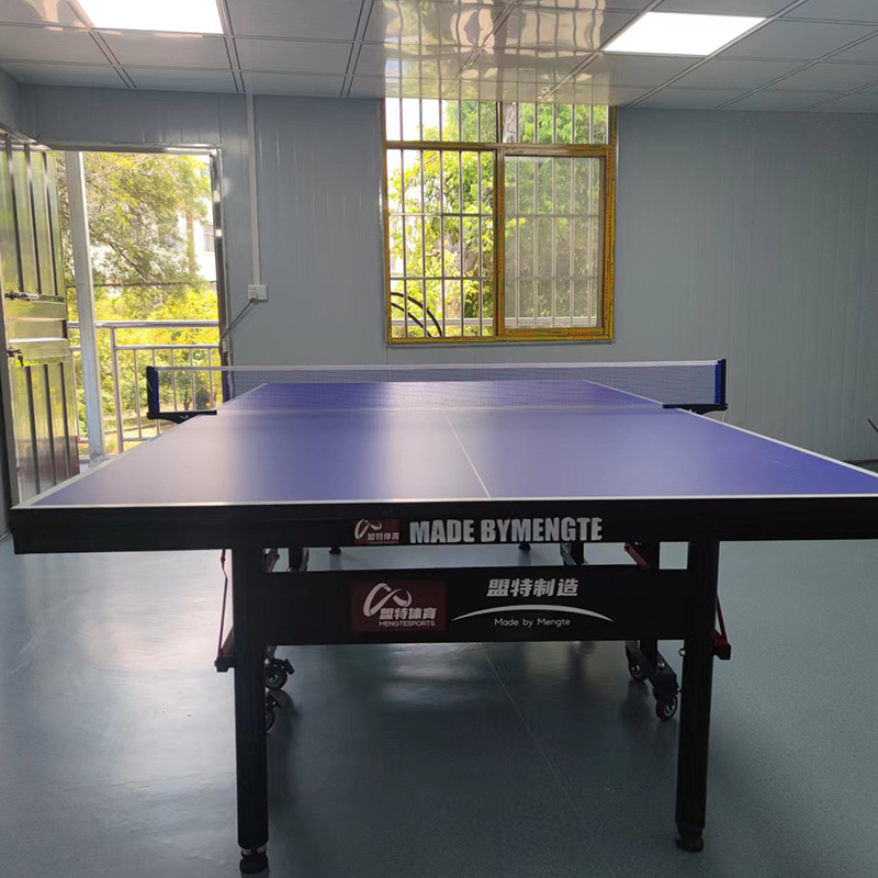 室内折叠移动乒乓球台-333体育直播乒乓球台源头生产工厂